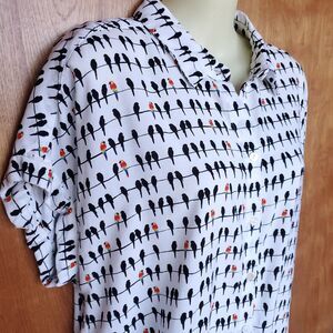 Jane + Delancey Short Sleeve Top Sz L White Black Red Bird on Wire Rayon Parrot